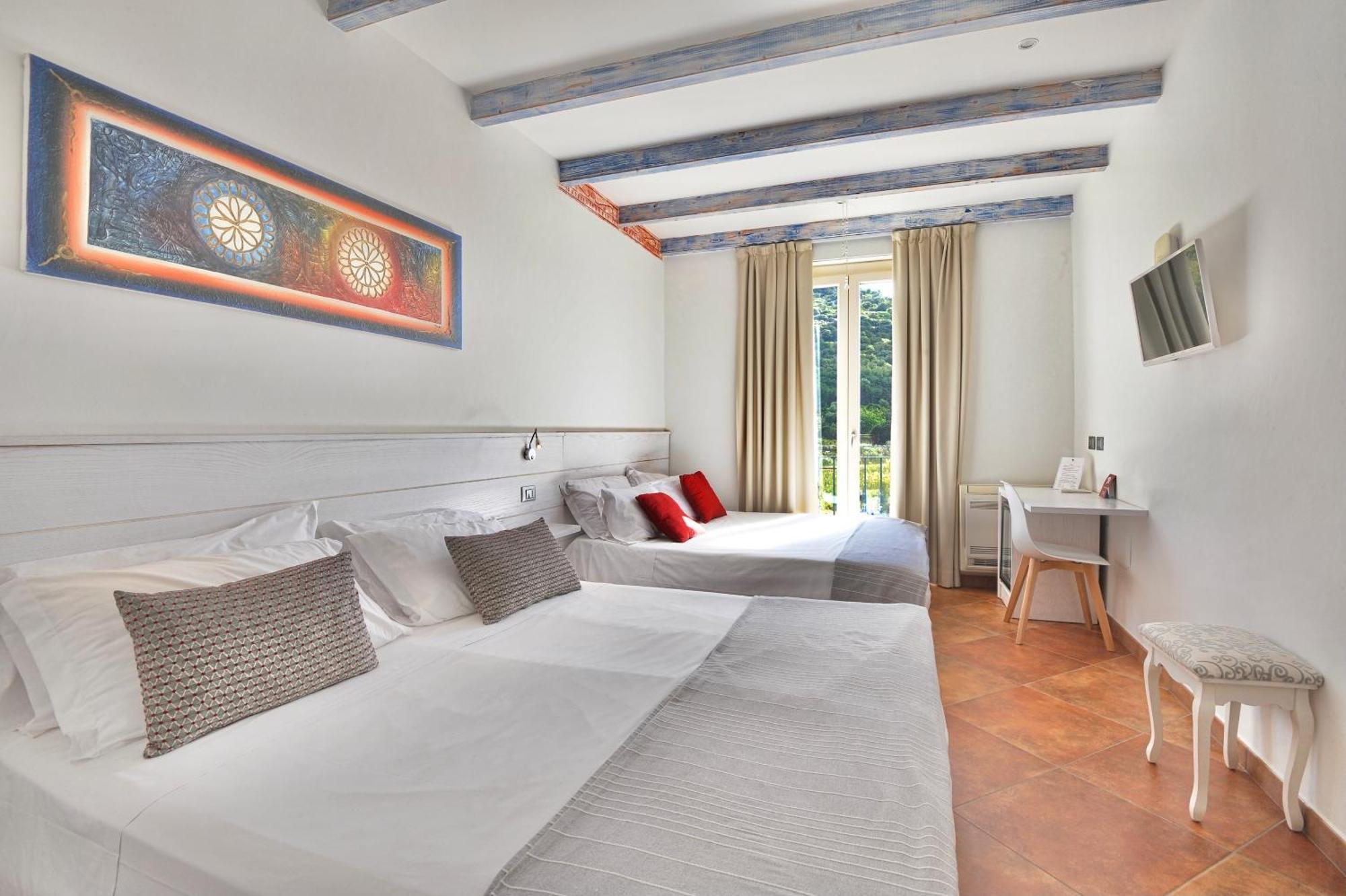 קאסטלסארדו B&B La Roccia Dell'Elefante מראה חיצוני תמונה